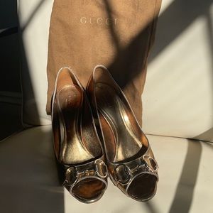 Gucci Horse Bit Peep Toe Pumps